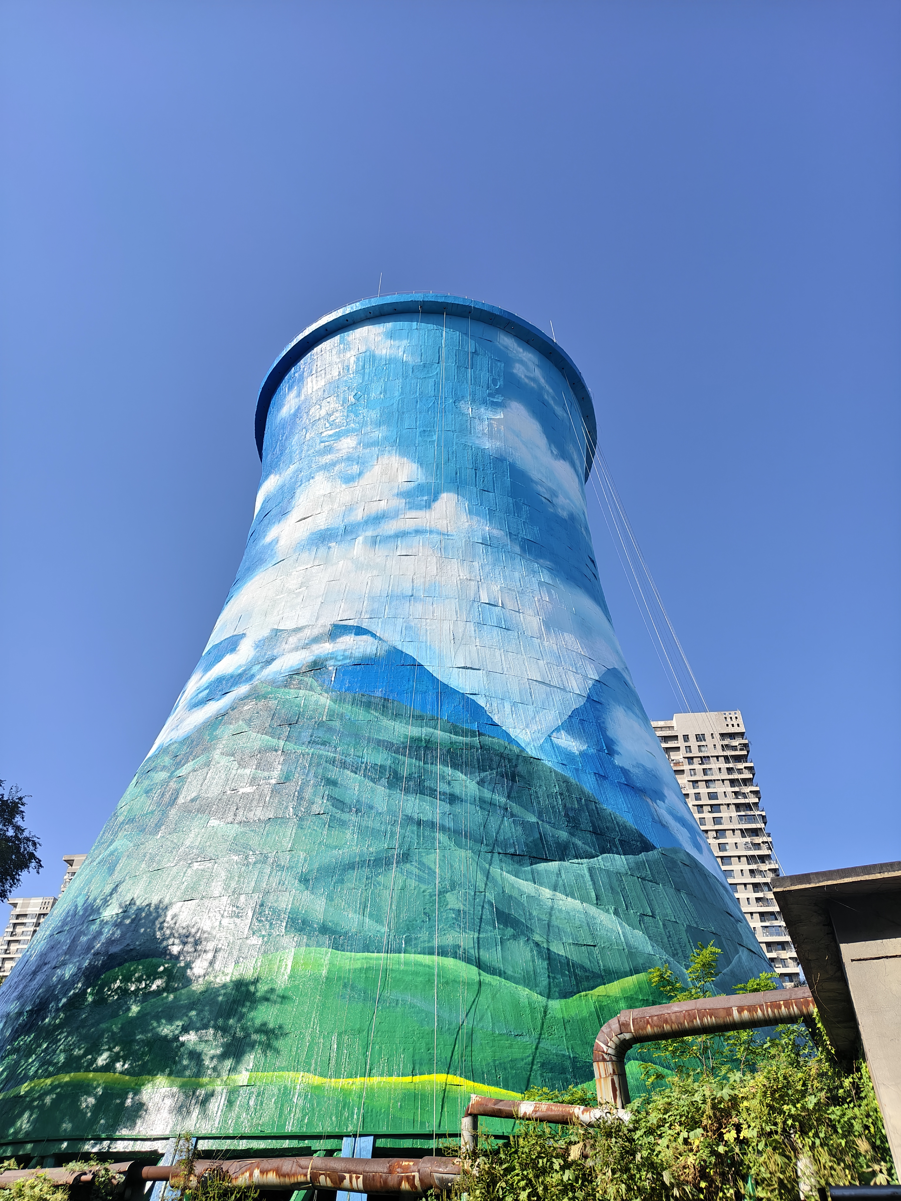 彩绘焕新工业风 绿动沈阳新地标—宏顺建设电厂烟囱美学标杆